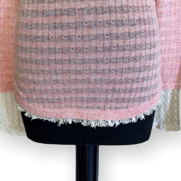 Miss Me Pink Knit Semi-Sheer Long Sleeve Sweater With Lace Detailing Size Small - Picture 4 of 8